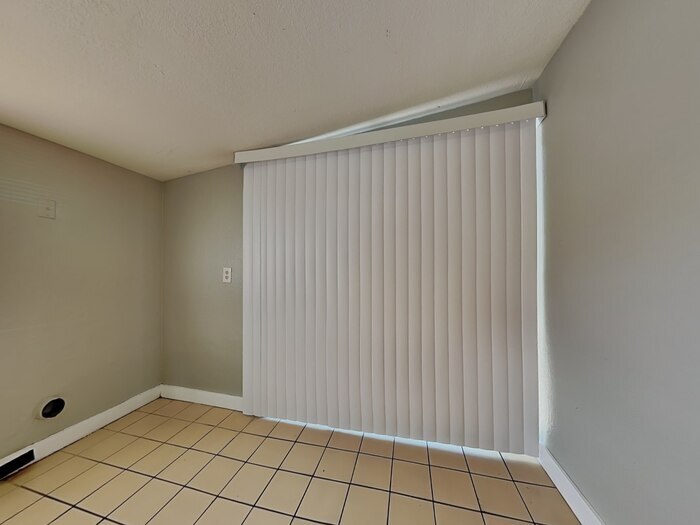 Building Photo - 5701 E 30th Ave