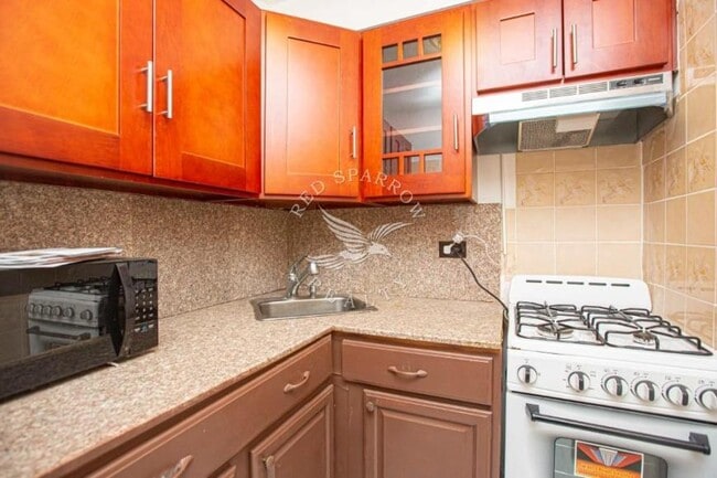 Building Photo - 0 bedroom in NEW YORK NY 10017