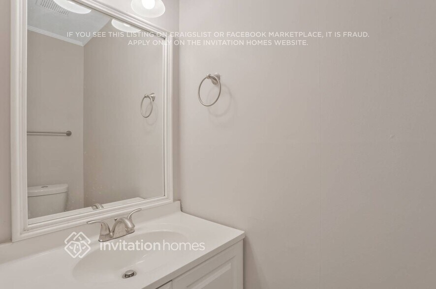 Building Photo - 1119 Pointer Ridge