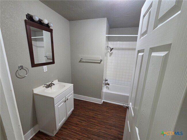 Building Photo - 5902 TX-36