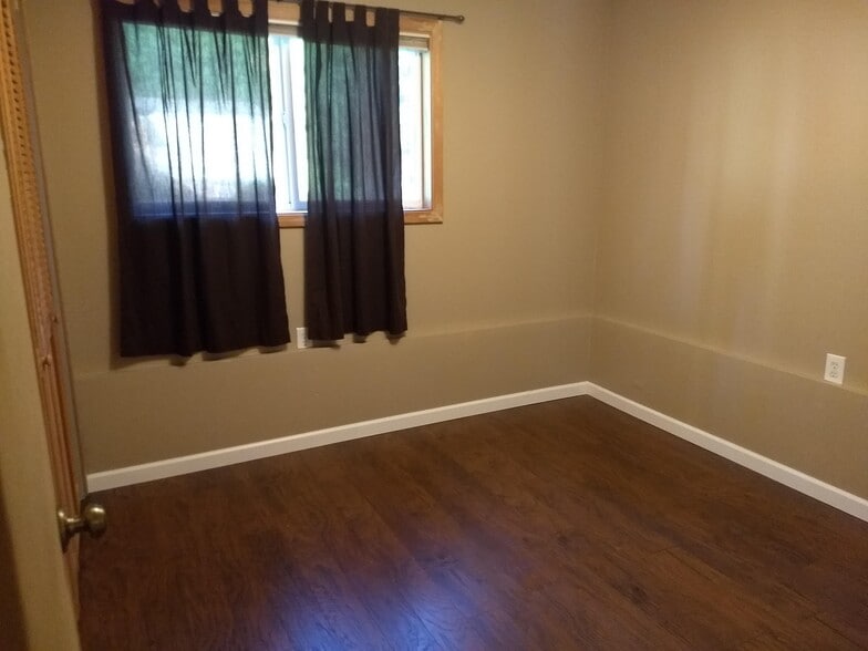 Building Photo - 21101 NE 66th St