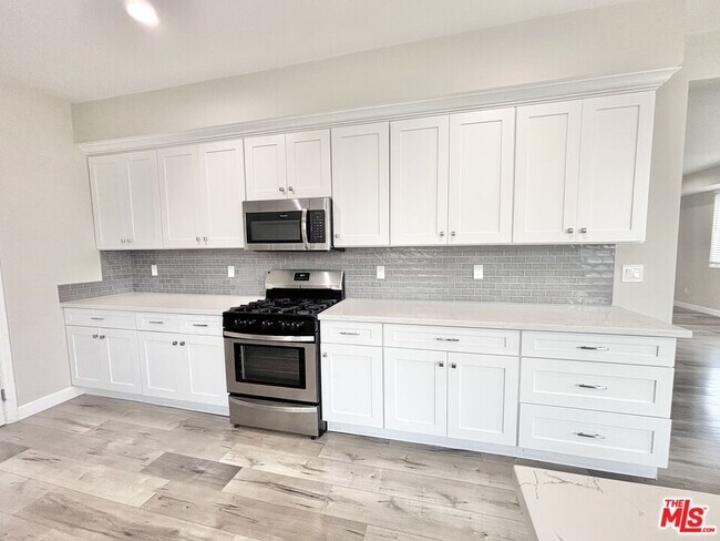Building Photo - 14528 Killion St