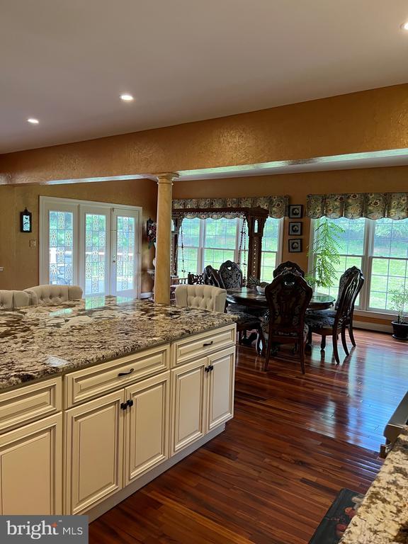 Building Photo - 3911 Arbor Crest Way