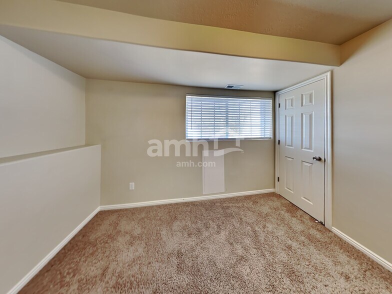 Building Photo - 2169 1520 N