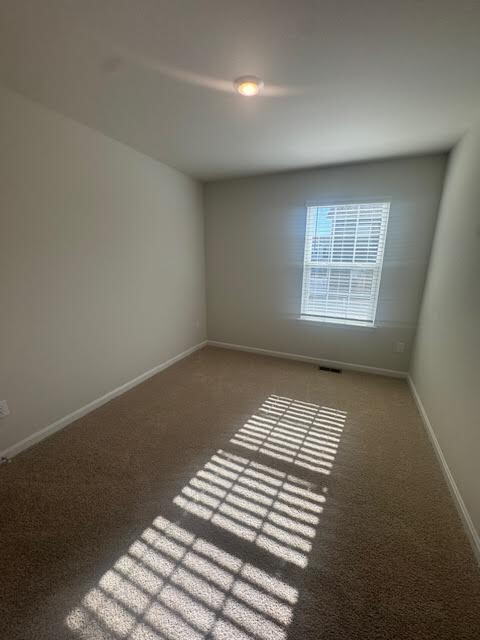 Building Photo - REDUCED PRICE & 1/2 Off First Month's Rent with move-in by 12/22 "Spacious 3-Bedroom Townhouse Re...