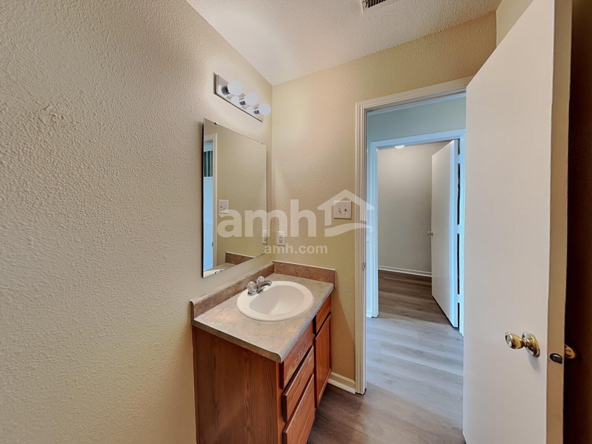 Building Photo - 1373 Bluestem Dr