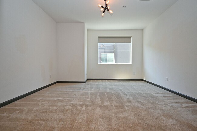 Building Photo - $5,190 - GORGEOUS FOUR BEDROOM HOME IN THE...