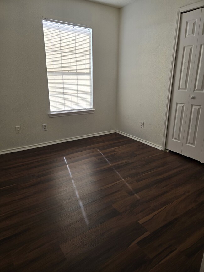 Building Photo - 4028 O B Crowe Dr