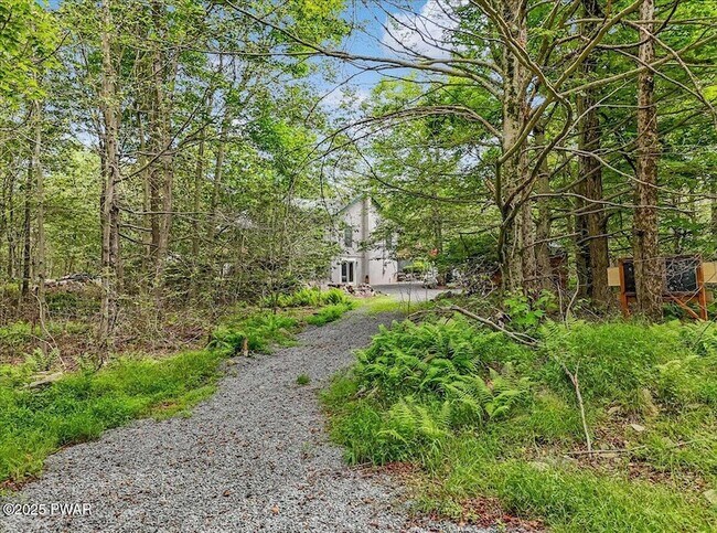 Building Photo - 134 Split Rock Rd