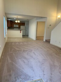Building Photo - 205 Clusters Cir