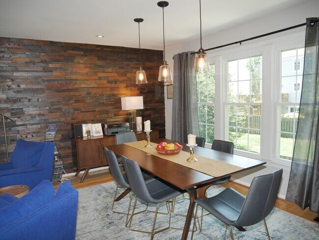 Building Photo - 2774 Grovemore Ln