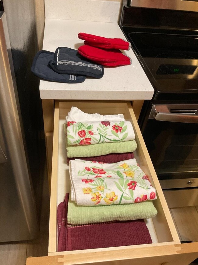 Building Photo - 9416 1st Ave NE