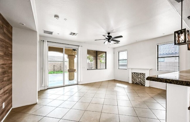 Building Photo - 21429 E Bonanza Way