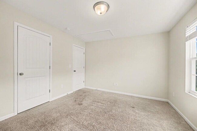 Building Photo - 3874 Copperfield Ct