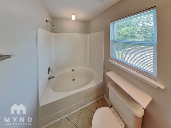 Building Photo - 3403 Southern Ginger Dr