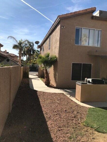 Building Photo - 2690 African Violet Ave