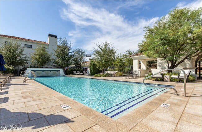 Building Photo - 3507 North 39th Pl