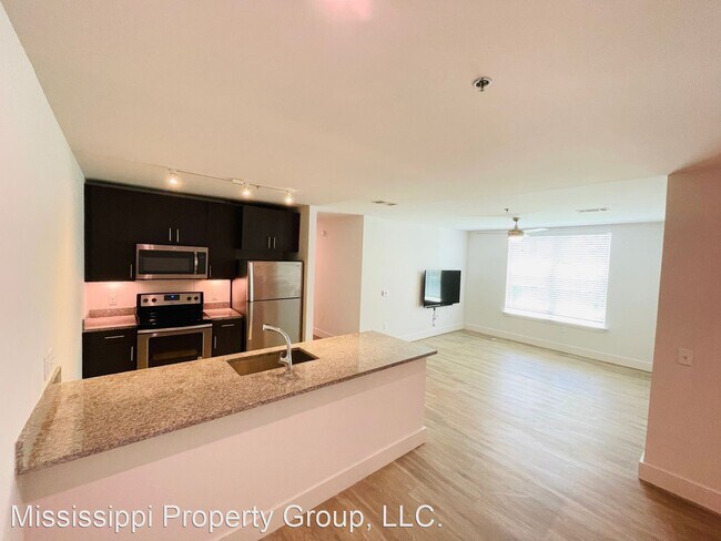 Building Photo - 3 br, 3.5 bath House - 514 Jackson Ave, Un...