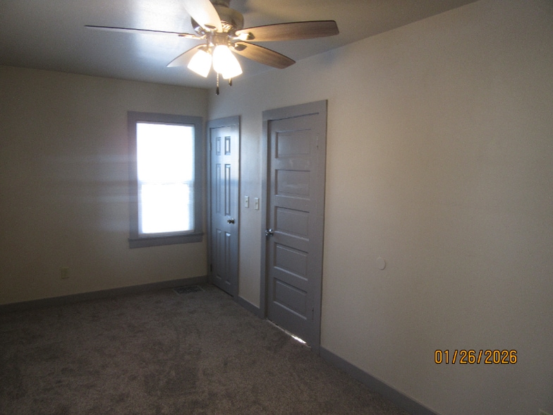 Building Photo - 353 Blake St