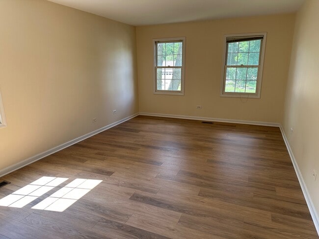Building Photo - 2083 Westfield Dr