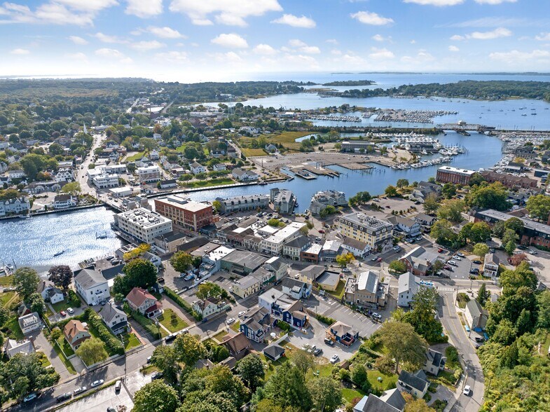 Building Photo - 5 Pearl St