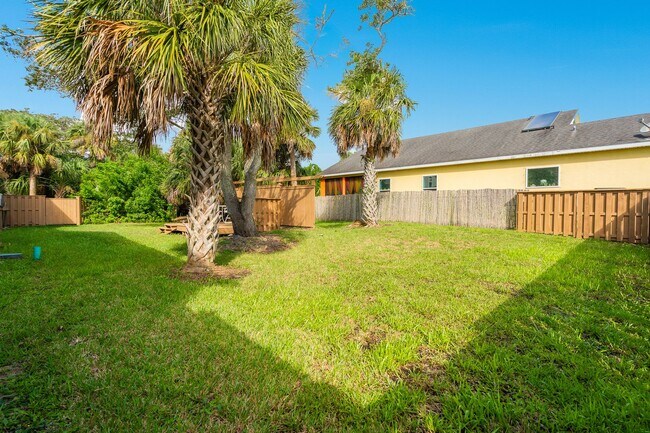 Building Photo - Charming Flagler Beach Rental with Private...
