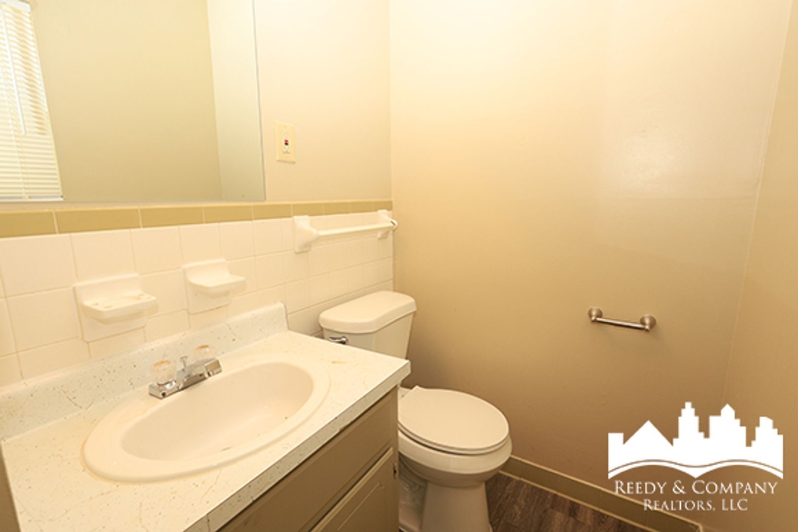 Building Photo - 5104 Corkwood Dr