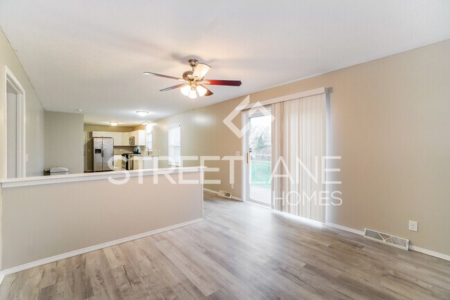 Building Photo - Charming 3 Bedroom in Whitehall!