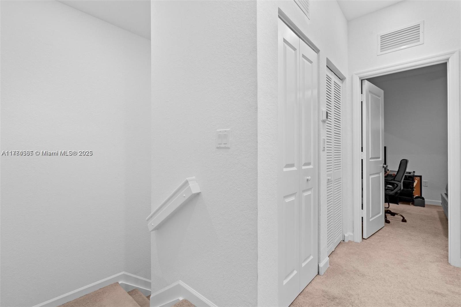 Building Photo - 14807 SW 183rd Ter
