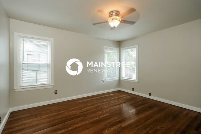 Building Photo - 3 Bedroom Pet-Friendly Home in San Antonio...