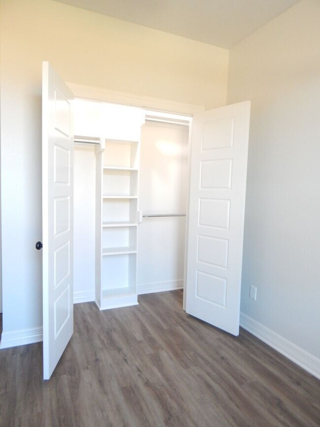 Building Photo - Whitehouse ISD! Gorgeous 4 Bedroom, 2 Bath...