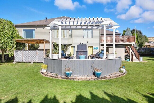 Building Photo - 355 Cindy Rd