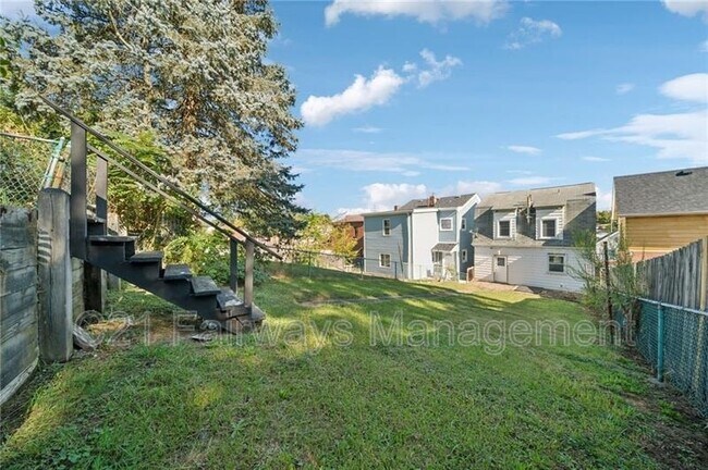 Building Photo - 1222 Rodgers St