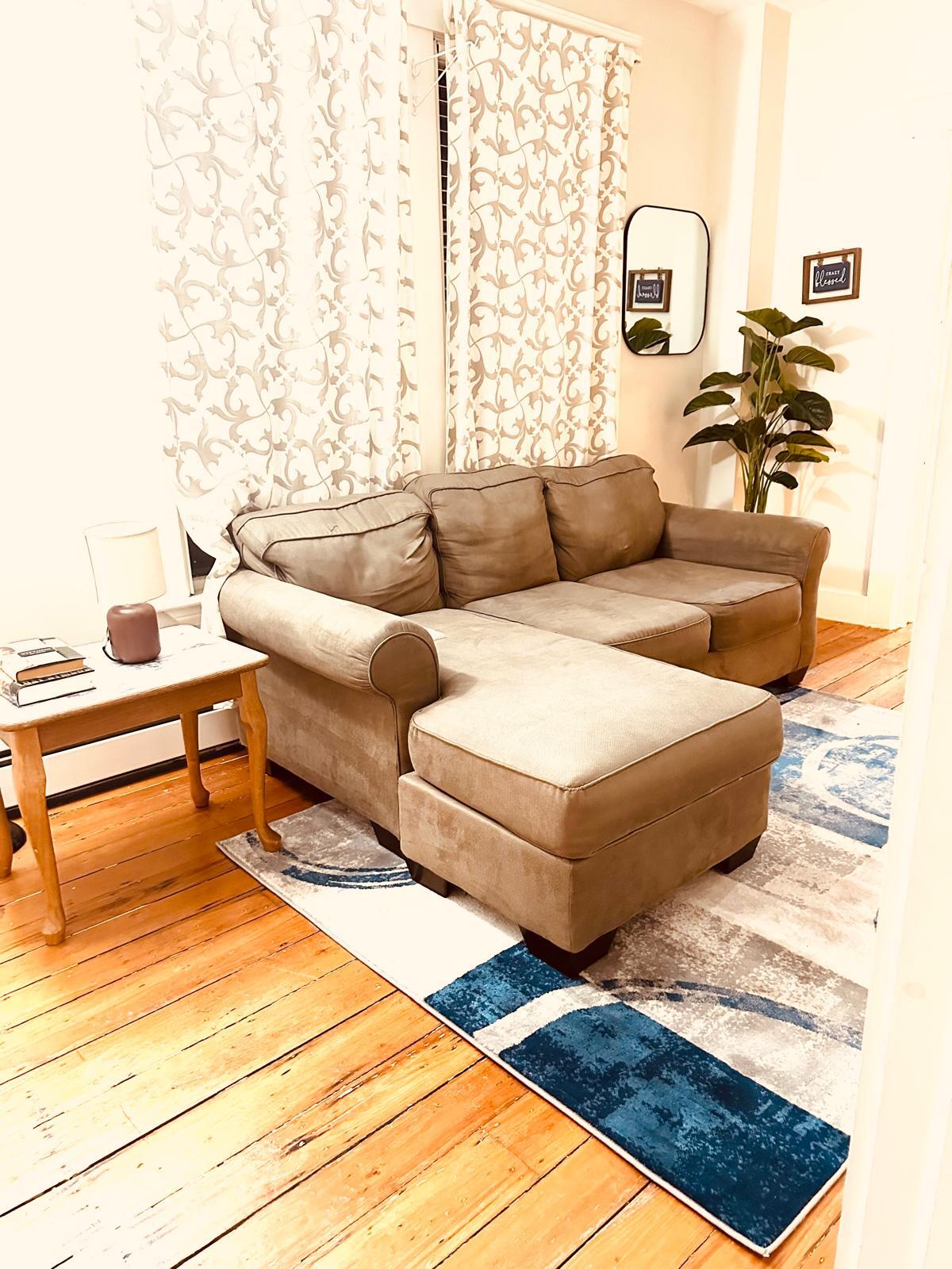 Building Photo - 252 Forest Ave