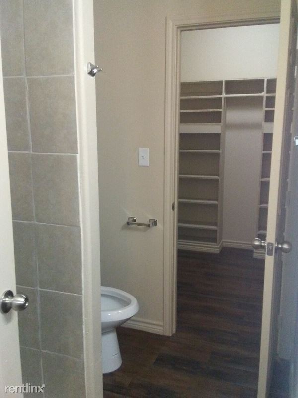 Building Photo - 306 Shady Grove Dr