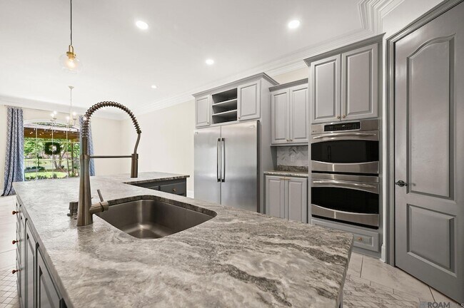 Building Photo - 19537 S Harrells Ferry Rd