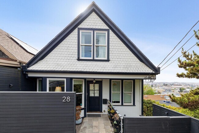 Building Photo - OPEN HOUSE: Wednesday (6/24) 4:00pm-4:30pm. Stunning 3-Level Single Family Home with Modern Touch...