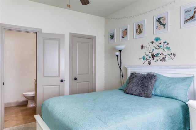 Building Photo - 3028 Carmel St