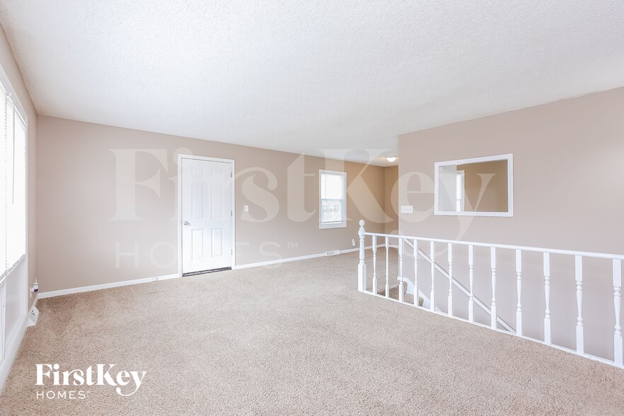 Building Photo - 1104 Kearney Rd