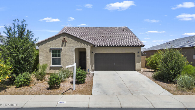 Primary Photo - 390 S Verdad Ln