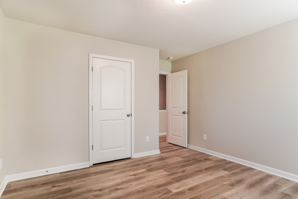 Building Photo - 301 Rustling Way