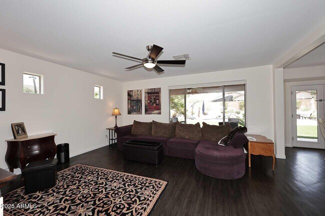Building Photo - 25829 N 41st Dr