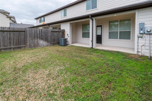 Building Photo - 6247 Brenwood Cir