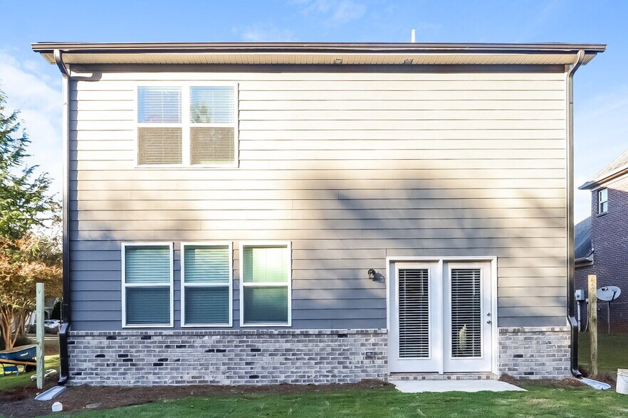 Building Photo - 151 Hamilton Pointe Dr