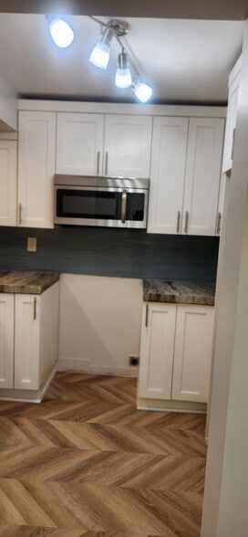 Like new stove will be offered - 13255 SW 88th Ln