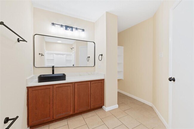 Building Photo - 3331 Clayton Terrace Dr