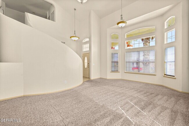 Building Photo - 6121 Byron St