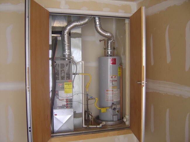 mechanical closet - 4147 Outlook Blvd