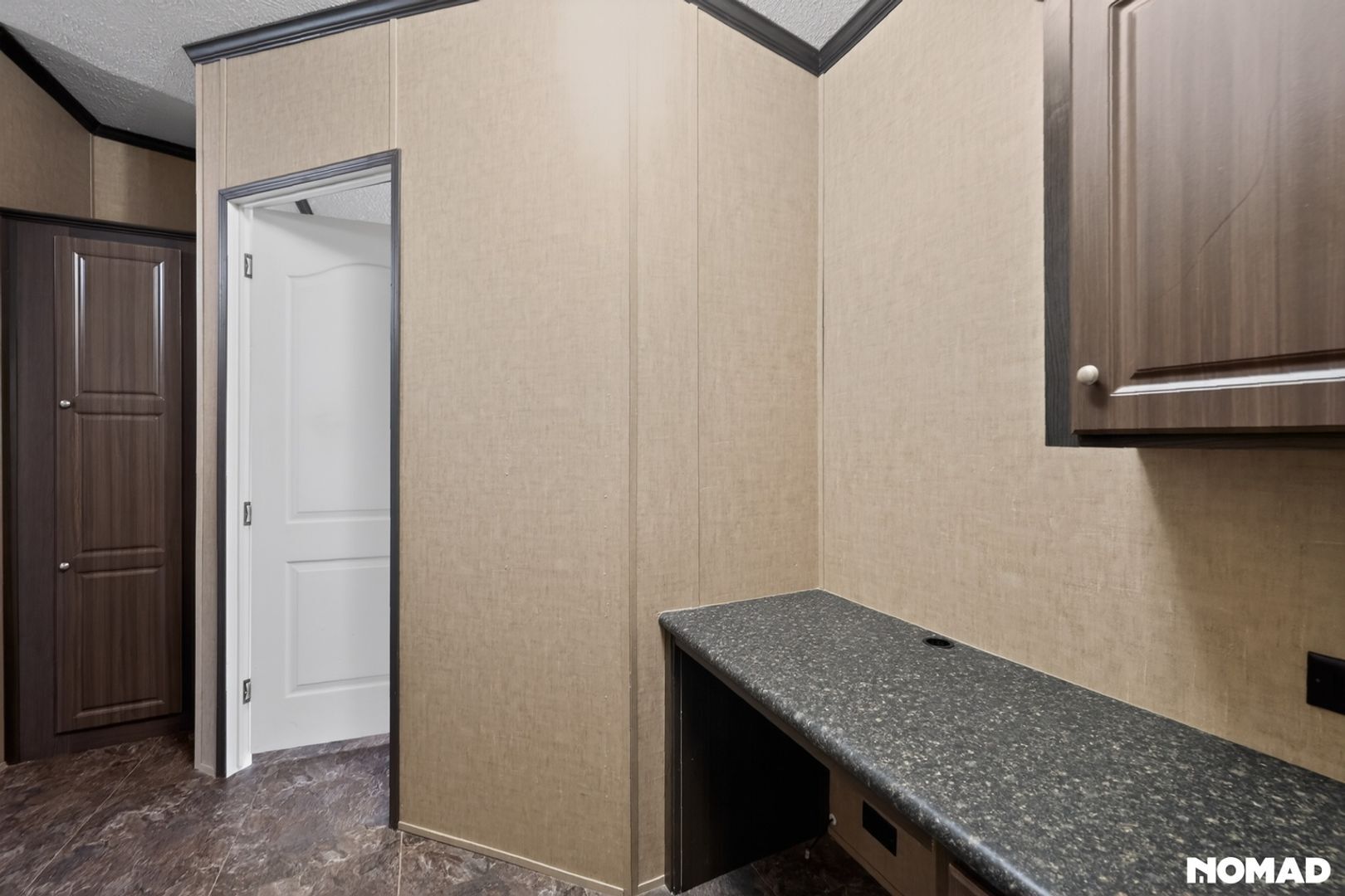 Building Photo - 1658 Reynolds Ln