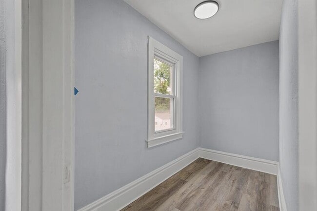 Building Photo - 138 Linnview Ave